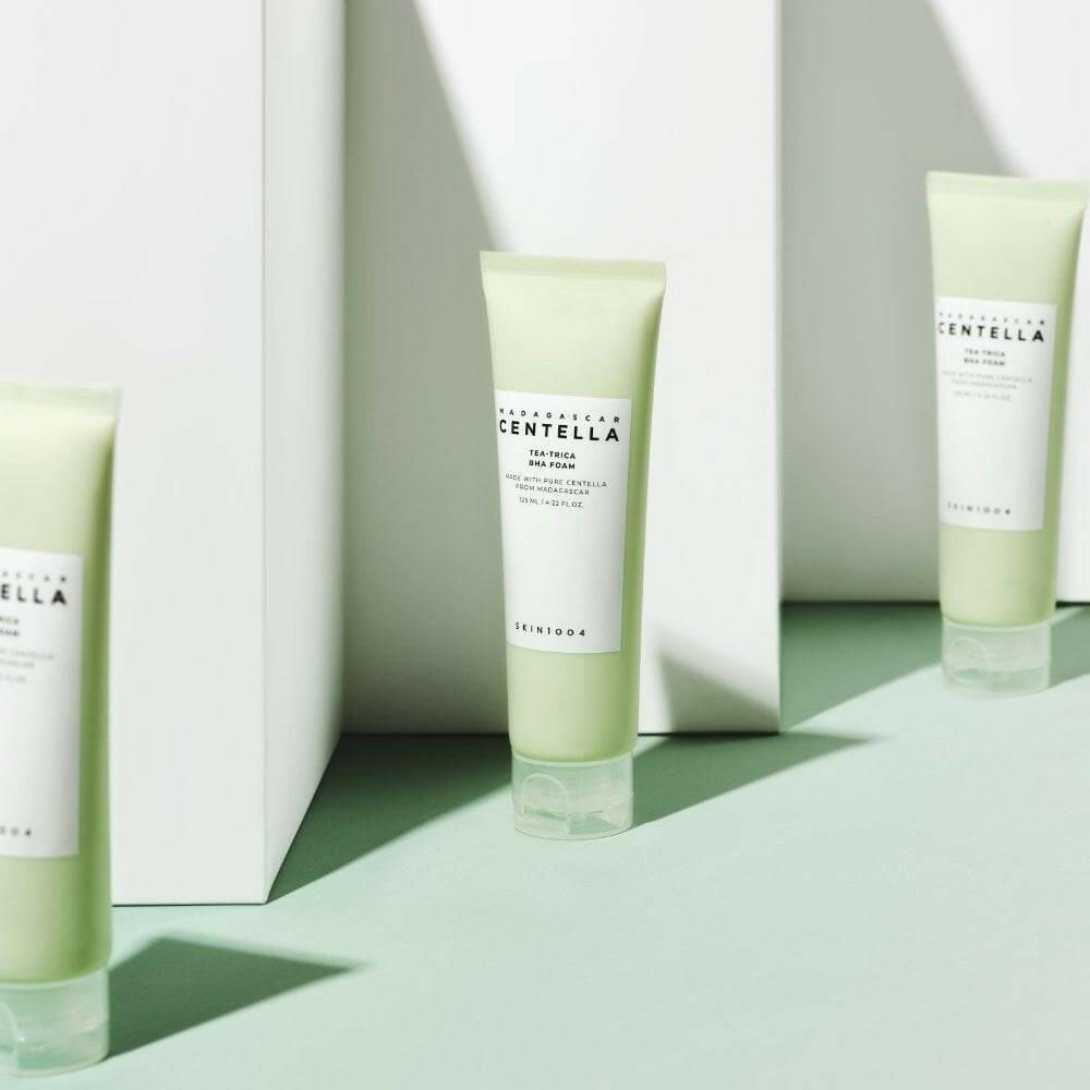 SKIN1004 Madagascar Centella Tea-Trica BHA Foam 125ml - bellubeauty