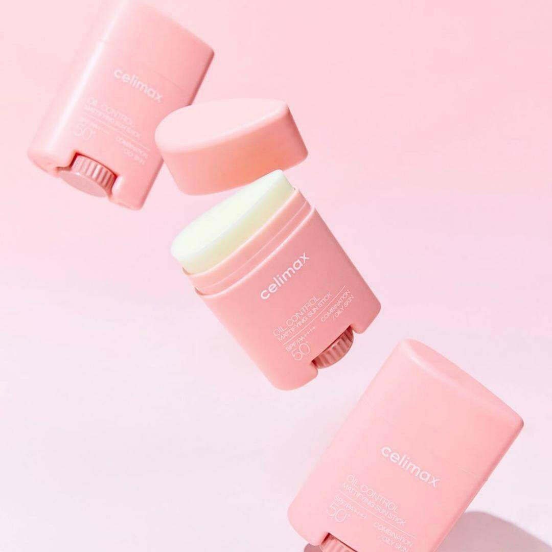 CELIMAX Oil Control Mattifying Sun Stick 19g SPF50+ - bellubeauty