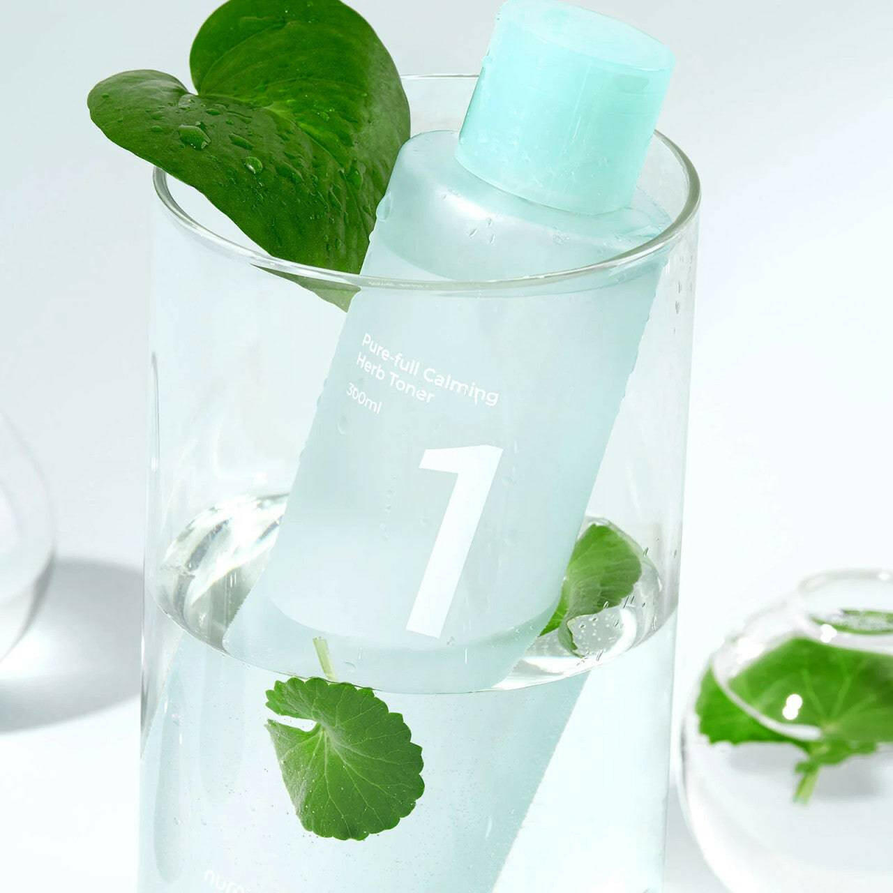 NUMBUZIN No.1 Pure-full Calming Herb Toner 300ml - bellubeauty
