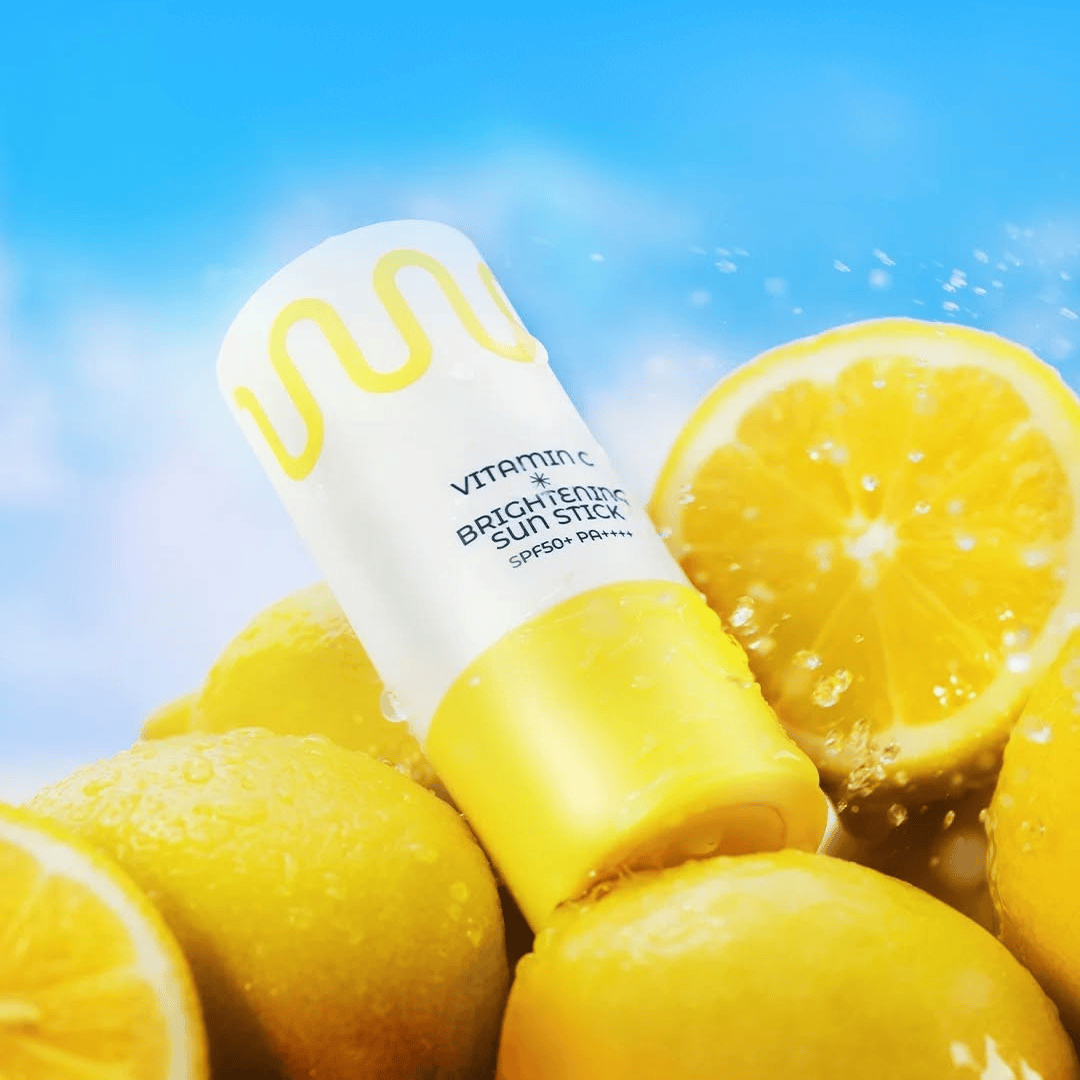 COMMONLABS Vitamin C Brightening Sun Stick 20g - BelluBeauty