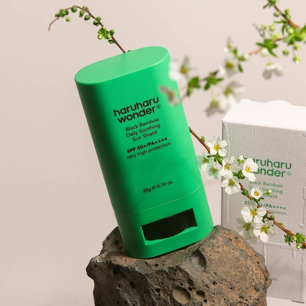 HARUHARU WONDER Black Bamboo Daily Soothing Sun Shield SPF50+ - BelluBeauty