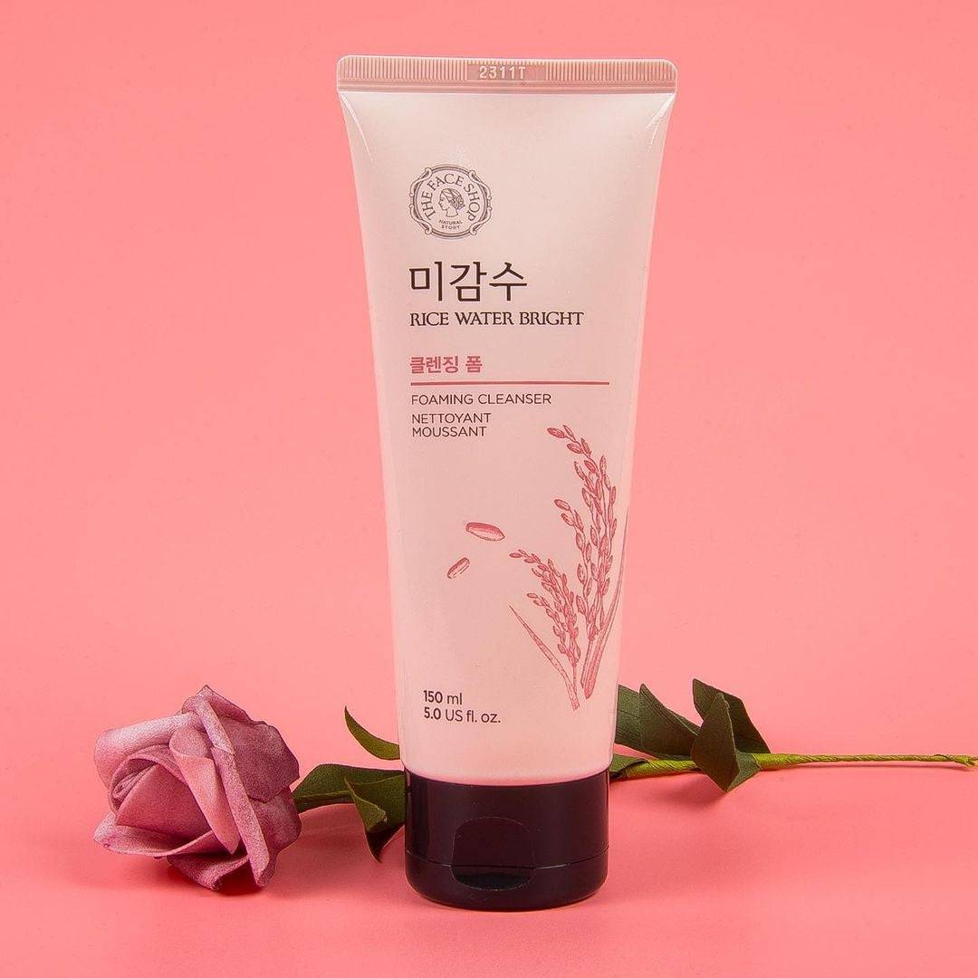 THE FACE SHOP Rice Water Bright Foaming Cleanser 150ml - BelluBeauty